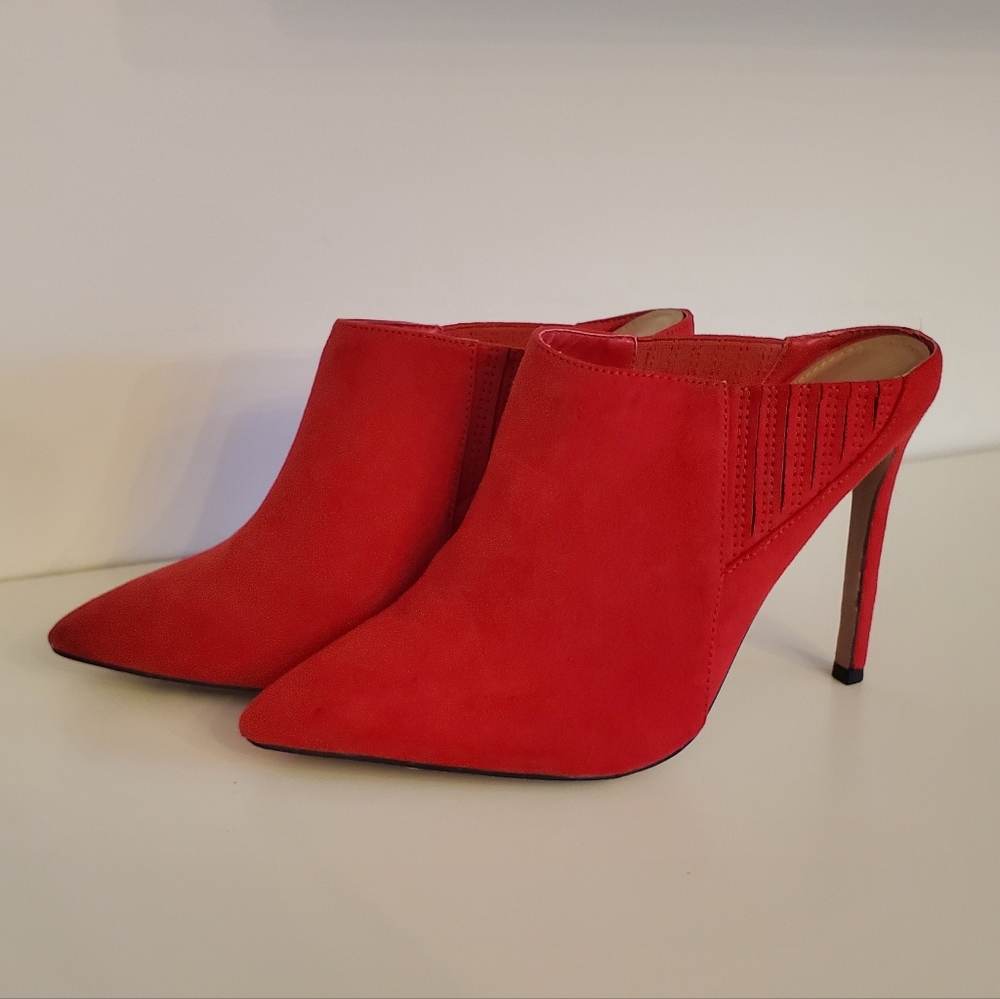Shoe Dazzle Vibrant Red Heeled Mules